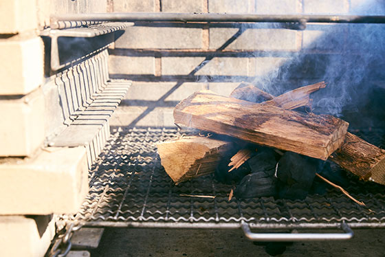 間伐で生まれる炭を使って、幸せの循環を作る