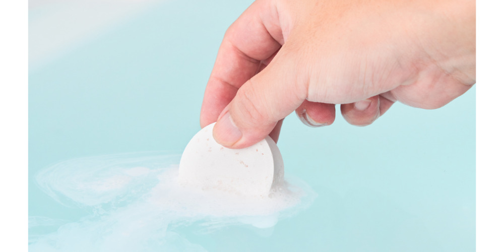 クレイ＆ソルト バスタブレット（アロマ・フランス株式会社）